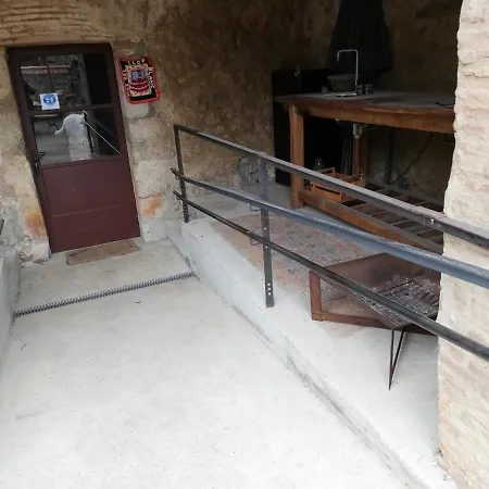 Mas Del Llop Blanc - Dog Friendly Rural - Bed & Breakfast Sobrestany