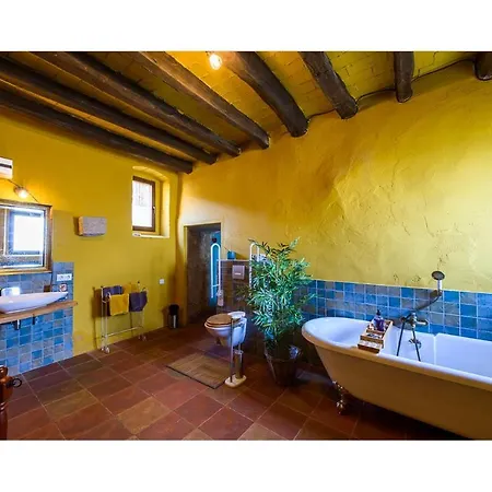 Bed & Breakfast Mas Del Llop Blanc - Dog Friendly Rural - 3*