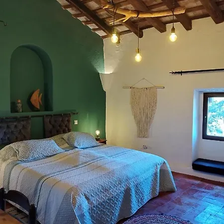Bed & Breakfast Mas Del Llop Blanc - Dog Friendly Rural -