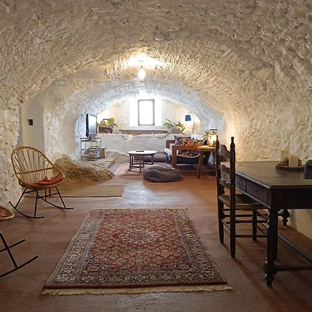 Mas Del Llop Blanc - Dog Friendly Rural - Bed & Breakfast