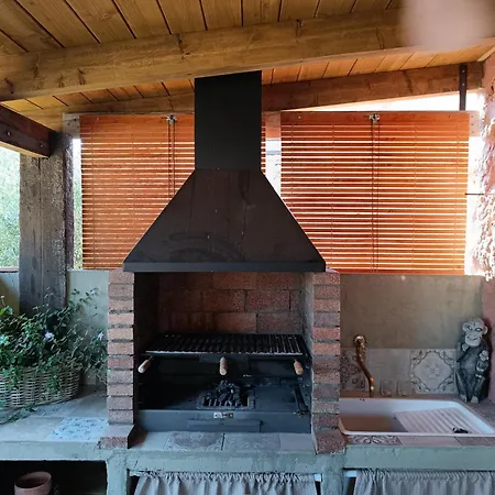 Mas Del Llop Blanc - Dog Friendly Rural - Bed & Breakfast Sobrestany