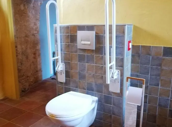 Mas Del Llop Blanc - Dog Friendly Rural - Bed and Breakfast Sobrestany